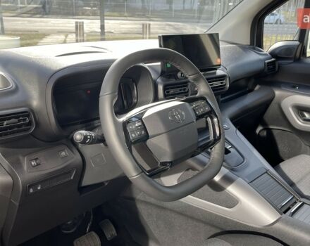 Тойота Proace City Verso, об'ємом двигуна 1.5 л та пробігом 0 тис. км за 34537 $, фото 9 на Automoto.ua