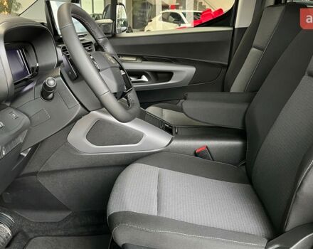 Тойота Proace City Verso, объемом двигателя 1.5 л и пробегом 0 тыс. км за 34273 $, фото 10 на Automoto.ua