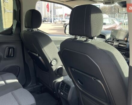 Тойота Proace City Verso, об'ємом двигуна 1.5 л та пробігом 0 тис. км за 34537 $, фото 19 на Automoto.ua