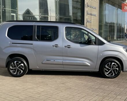 Тойота Proace City Verso, об'ємом двигуна 1.5 л та пробігом 0 тис. км за 34537 $, фото 3 на Automoto.ua