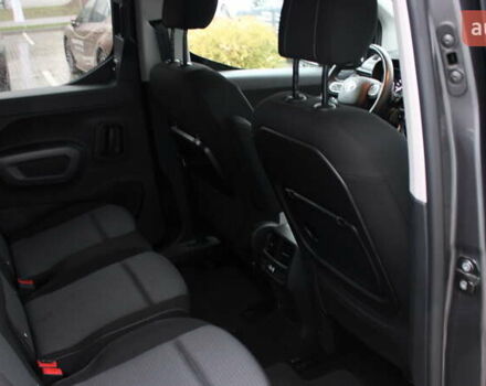 Серый Тойота Proace City Verso, объемом двигателя 1.5 л и пробегом 37 тыс. км за 29500 $, фото 16 на Automoto.ua