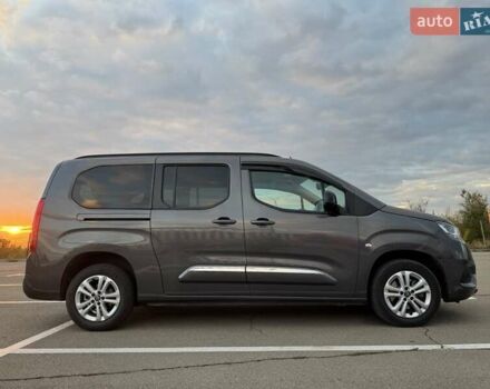 Сірий Тойота Proace City Verso, об'ємом двигуна 1.5 л та пробігом 9 тис. км за 29900 $, фото 7 на Automoto.ua