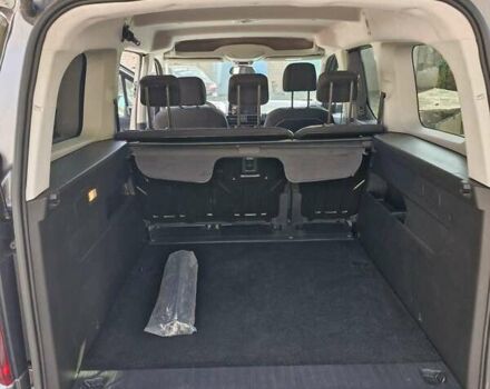 Серый Тойота Proace City Verso, объемом двигателя 1.5 л и пробегом 9 тыс. км за 29900 $, фото 63 на Automoto.ua