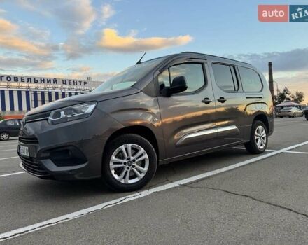 Сірий Тойота Proace City Verso, об'ємом двигуна 1.5 л та пробігом 9 тис. км за 29900 $, фото 27 на Automoto.ua