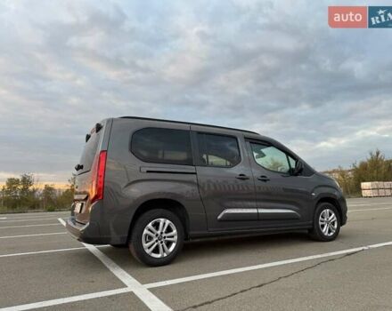 Сірий Тойота Proace City Verso, об'ємом двигуна 1.5 л та пробігом 9 тис. км за 29900 $, фото 8 на Automoto.ua