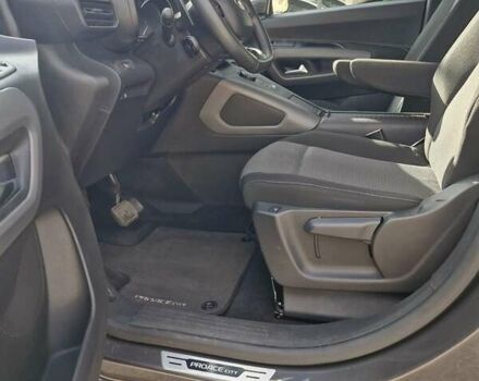 Серый Тойота Proace City Verso, объемом двигателя 1.5 л и пробегом 9 тыс. км за 29900 $, фото 35 на Automoto.ua