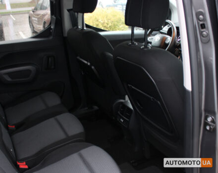 Серый Тойота Proace City Verso, объемом двигателя 1.5 л и пробегом 32 тыс. км за 29257 $, фото 17 на Automoto.ua