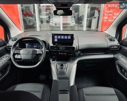 Серый Тойота Proace City Verso, объемом двигателя 1.5 л и пробегом 1 тыс. км за 33214 $, фото 8 на Automoto.ua