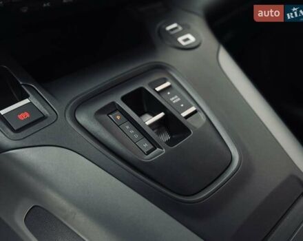 Серый Тойота Proace City Verso, объемом двигателя 1.5 л и пробегом 1 тыс. км за 33214 $, фото 27 на Automoto.ua