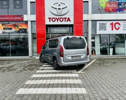 Серый Тойота Proace City Verso, объемом двигателя 1.5 л и пробегом 1 тыс. км за 33214 $, фото 2 на Automoto.ua