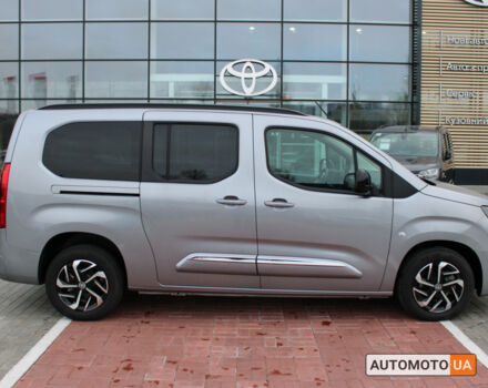 Серый Тойота Proace City Verso, объемом двигателя 1.5 л и пробегом 227 тыс. км за 31686 $, фото 5 на Automoto.ua