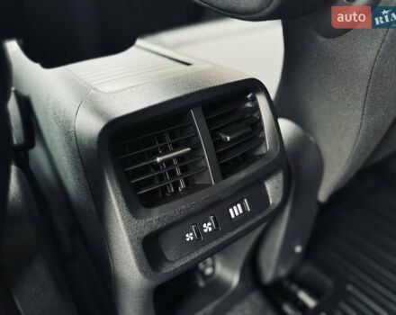 Серый Тойота Proace City Verso, объемом двигателя 1.5 л и пробегом 1 тыс. км за 33214 $, фото 31 на Automoto.ua