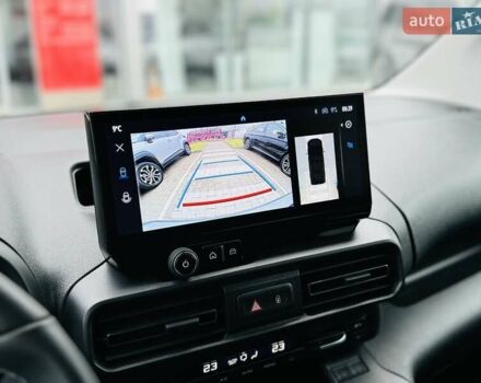 Серый Тойота Proace City Verso, объемом двигателя 1.5 л и пробегом 1 тыс. км за 33214 $, фото 22 на Automoto.ua