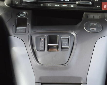 Сірий Тойота Proace City Verso, об'ємом двигуна 1.5 л та пробігом 1 тис. км за 33000 $, фото 21 на Automoto.ua