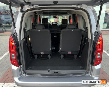 Сірий Тойота Proace City Verso, об'ємом двигуна 1.5 л та пробігом 300 тис. км за 32853 $, фото 6 на Automoto.ua