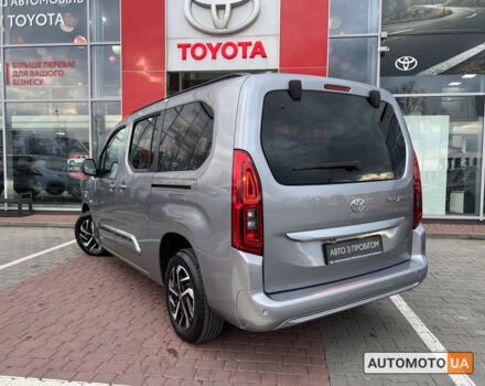 Сірий Тойота Proace City Verso, об'ємом двигуна 1.5 л та пробігом 300 тис. км за 32853 $, фото 8 на Automoto.ua