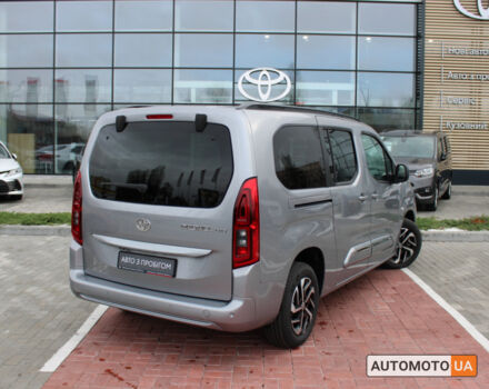 Серый Тойота Proace City Verso, объемом двигателя 1.5 л и пробегом 227 тыс. км за 31686 $, фото 7 на Automoto.ua