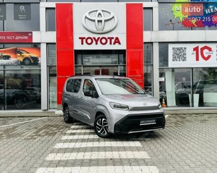 Серый Тойота Proace City Verso, объемом двигателя 1.5 л и пробегом 1 тыс. км за 33214 $, фото 36 на Automoto.ua