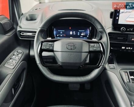 Серый Тойота Proace City Verso, объемом двигателя 1.5 л и пробегом 1 тыс. км за 33214 $, фото 9 на Automoto.ua