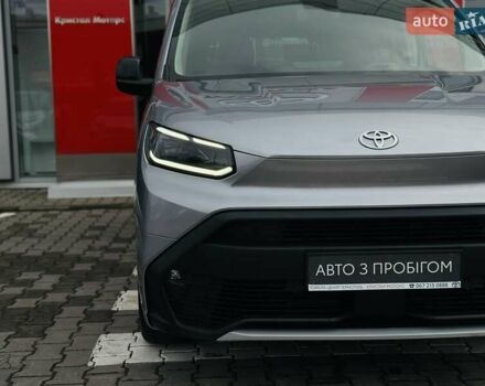 Серый Тойота Proace City Verso, объемом двигателя 1.5 л и пробегом 1 тыс. км за 33214 $, фото 43 на Automoto.ua