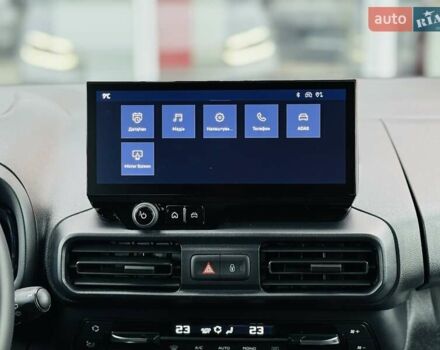 Серый Тойота Proace City Verso, объемом двигателя 1.5 л и пробегом 1 тыс. км за 33214 $, фото 21 на Automoto.ua