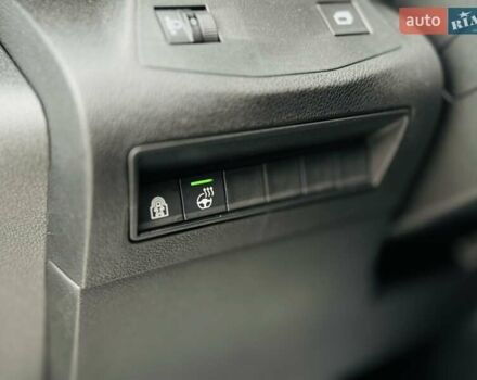 Серый Тойота Proace City Verso, объемом двигателя 1.5 л и пробегом 1 тыс. км за 33214 $, фото 26 на Automoto.ua