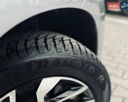 Серый Тойота Proace City Verso, объемом двигателя 1.5 л и пробегом 1 тыс. км за 33214 $, фото 39 на Automoto.ua