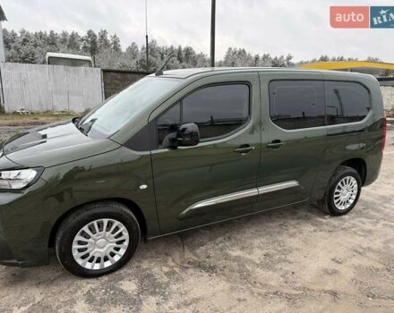 Зеленый Тойота Proace City Verso, объемом двигателя 1.5 л и пробегом 6 тыс. км за 30000 $, фото 8 на Automoto.ua