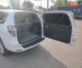 Білий Тойота RAV4 EV, об'ємом двигуна 0 л та пробігом 180 тис. км за 11700 $, фото 15 на Automoto.ua