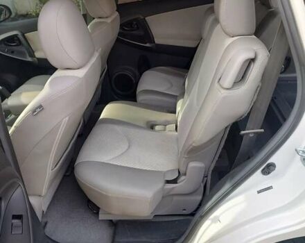 Білий Тойота RAV4 EV, об'ємом двигуна 0 л та пробігом 180 тис. км за 11700 $, фото 37 на Automoto.ua