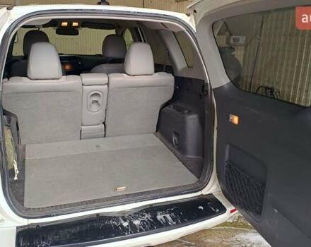 Белый Тойота RAV4 EV, объемом двигателя 0 л и пробегом 172 тыс. км за 11100 $, фото 11 на Automoto.ua