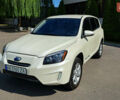 Белый Тойота RAV4 EV, объемом двигателя 0 л и пробегом 154 тыс. км за 8800 $, фото 14 на Automoto.ua