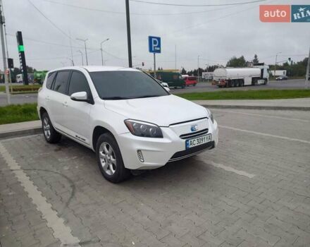 Білий Тойота RAV4 EV, об'ємом двигуна 0 л та пробігом 180 тис. км за 11700 $, фото 20 на Automoto.ua