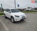 Білий Тойота RAV4 EV, об'ємом двигуна 0 л та пробігом 180 тис. км за 11700 $, фото 20 на Automoto.ua