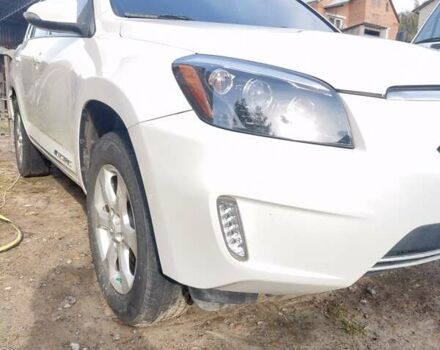 Білий Тойота RAV4 EV, об'ємом двигуна 0 л та пробігом 180 тис. км за 11700 $, фото 53 на Automoto.ua