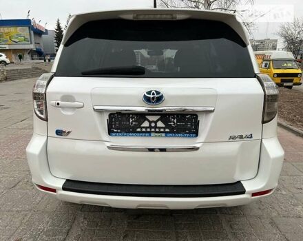 Білий Тойота RAV4 EV, об'ємом двигуна 0 л та пробігом 147 тис. км за 13900 $, фото 5 на Automoto.ua