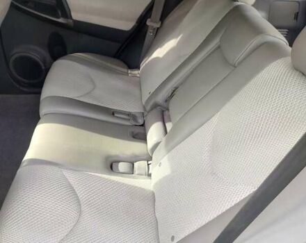 Білий Тойота RAV4 EV, об'ємом двигуна 0 л та пробігом 180 тис. км за 11700 $, фото 36 на Automoto.ua