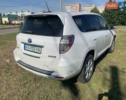 Белый Тойота RAV4 EV, объемом двигателя 0 л и пробегом 196 тыс. км за 9950 $, фото 10 на Automoto.ua