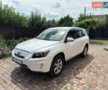Белый Тойота RAV4 EV, объемом двигателя 0 л и пробегом 107 тыс. км за 12400 $, фото 1 на Automoto.ua