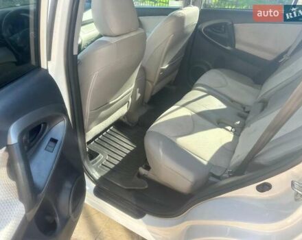 Белый Тойота RAV4 EV, объемом двигателя 0 л и пробегом 208 тыс. км за 9500 $, фото 9 на Automoto.ua