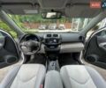 Белый Тойота RAV4 EV, объемом двигателя 0 л и пробегом 99 тыс. км за 11900 $, фото 9 на Automoto.ua
