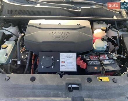 Белый Тойота RAV4 EV, объемом двигателя 0 л и пробегом 196 тыс. км за 9950 $, фото 16 на Automoto.ua