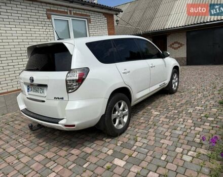 Белый Тойота RAV4 EV, объемом двигателя 0 л и пробегом 109 тыс. км за 10700 $, фото 2 на Automoto.ua