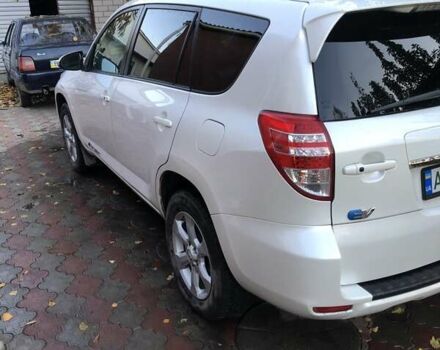 Білий Тойота RAV4 EV, об'ємом двигуна 0 л та пробігом 152 тис. км за 11400 $, фото 3 на Automoto.ua