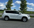 Белый Тойота RAV4 EV, объемом двигателя 0 л и пробегом 152 тыс. км за 10000 $, фото 6 на Automoto.ua