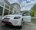 Белый Тойота RAV4 EV, объемом двигателя 0 л и пробегом 99 тыс. км за 11900 $, фото 2 на Automoto.ua
