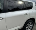Белый Тойота RAV4 EV, объемом двигателя 0 л и пробегом 157 тыс. км за 10700 $, фото 9 на Automoto.ua