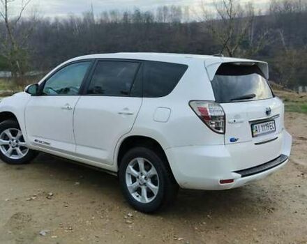 Білий Тойота RAV4 EV, об'ємом двигуна 0 л та пробігом 117 тис. км за 9300 $, фото 20 на Automoto.ua