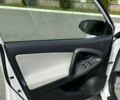Белый Тойота RAV4 EV, объемом двигателя 0 л и пробегом 157 тыс. км за 11500 $, фото 19 на Automoto.ua
