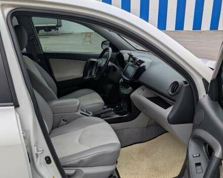 Тойота RAV4 EV 2014 в Одессе на Automoto.ua Белый Тойота RAV4 EV, объемом двигателя 0 л и пробегом 130 тыс. км за 13150 $, фото 1 на Automoto.ua